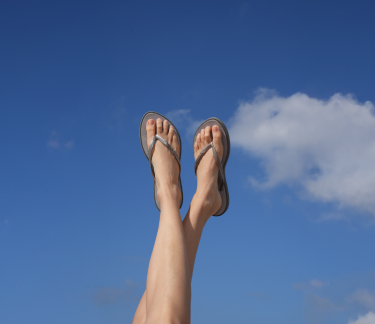 Women's Slim Point Flip Flops - Steel Grey